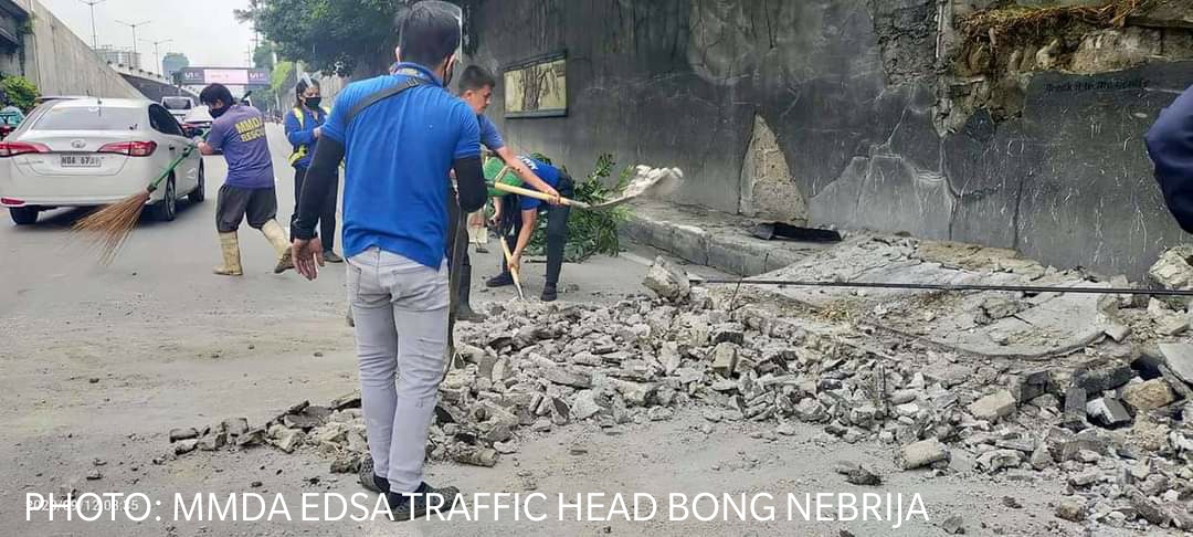 LOOK: Perimeter wall ng Forbes Park sa EDSA gumuho