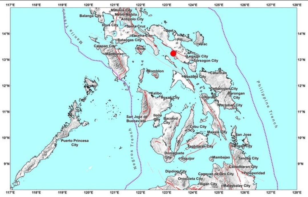 Balatan, Camarines Sur niyanig ng magnitude 4.0 na lindol