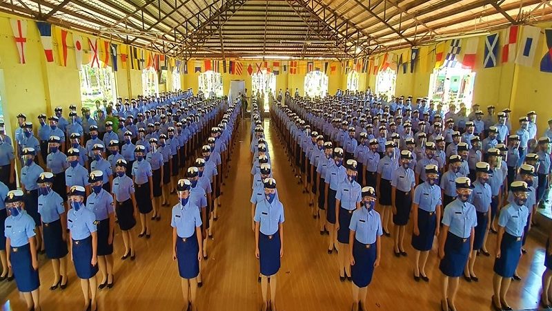 LOOK: Graduation ceremony idinaos para sa 476 na babaeng Coast Guard trainees