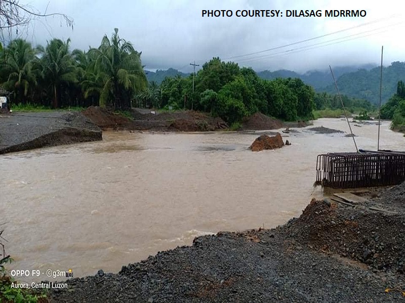 LOOK: Maraming lansangan at tulay sa Dilasag, Aurora hindi pa rin nadaanan