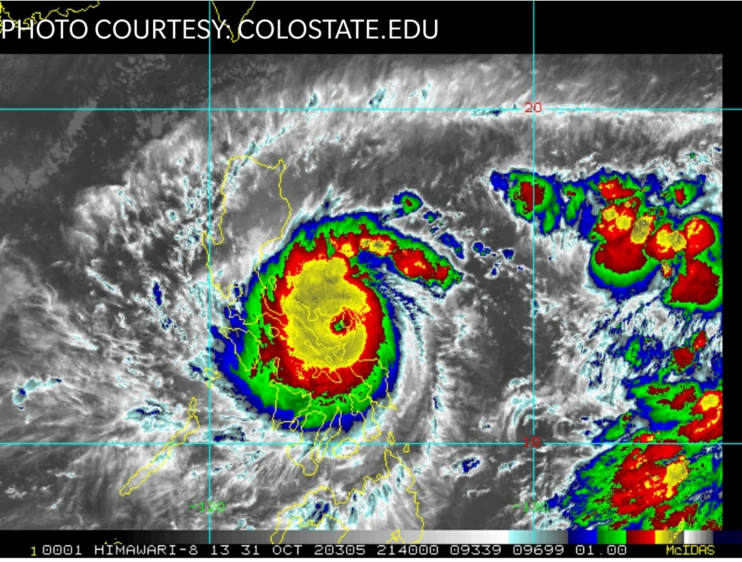 Super Typhoon Rolly nag-landfall na sa Bato, Catanduanes; Signal #5 nakataas sa Catanduanes, Albay at eastern portion ng CamSur