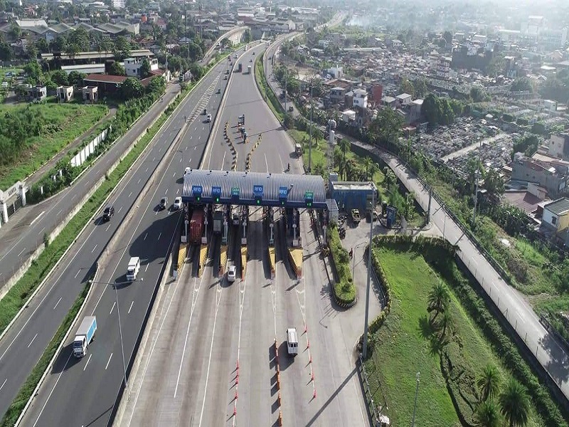 Sitwasyon sa Toll Plaza na sakop ng Valenzuela City nag-mistulang holiday; walang traffic dahil nakataas ang barriers