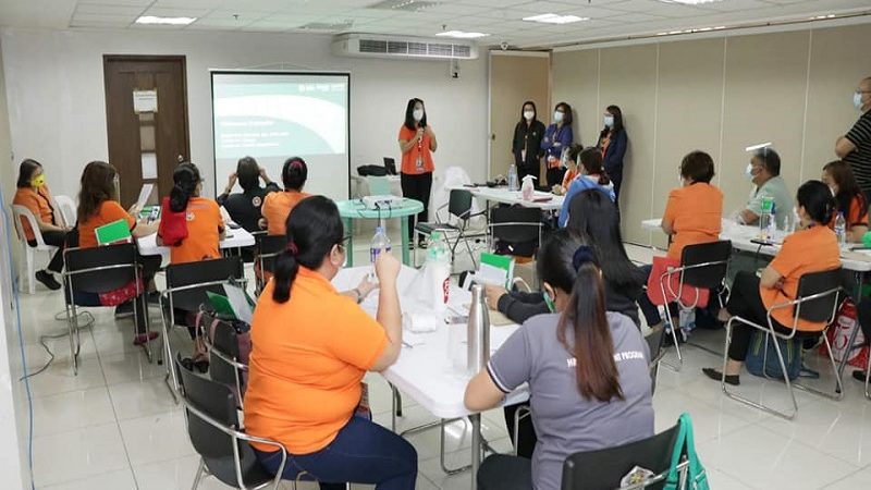 Mga nurse at doktor sa Caloocan City sasailalim sa vaccination training