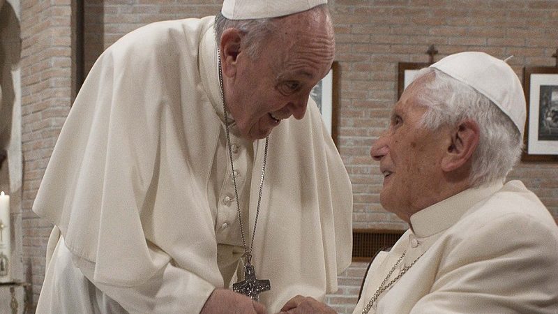 Pope Francis at Pope Benedict XVI nabakunahan na kontra COVID-19