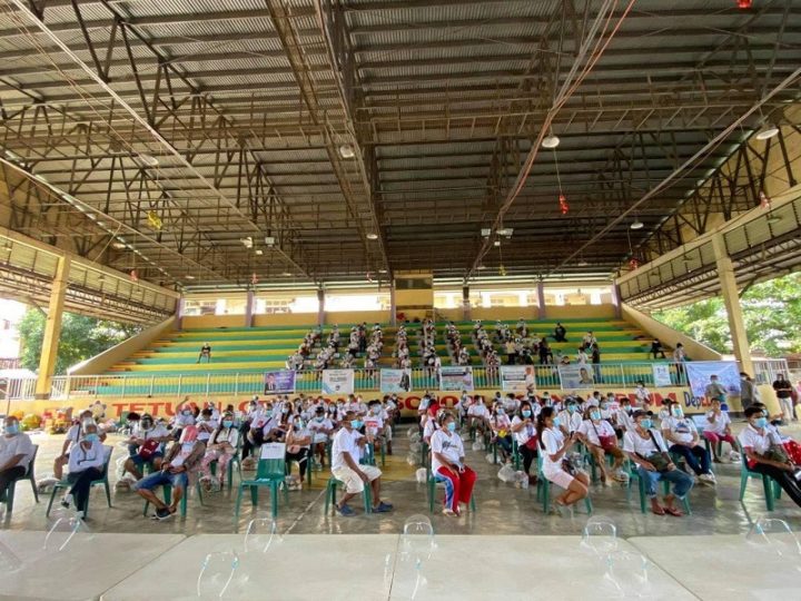 Mga nabiktima ng sunog sa Zamboanga City tumanggap ng tulong mula kay Senator Bong Go