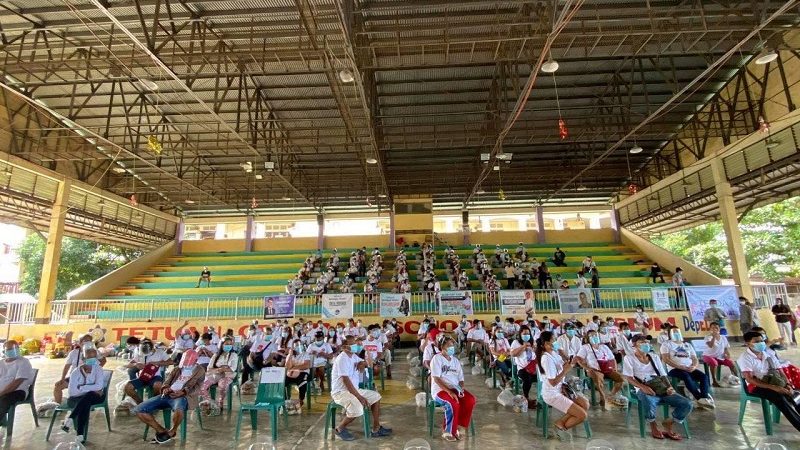 Mga nabiktima ng sunog sa Zamboanga City tumanggap ng tulong mula kay Senator Bong Go