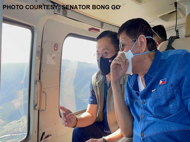 Pangulong Duterte nagsagawa ng aerial inspection sa Surigao del Sur matapos ang pananalasa ng Bagyong Auring