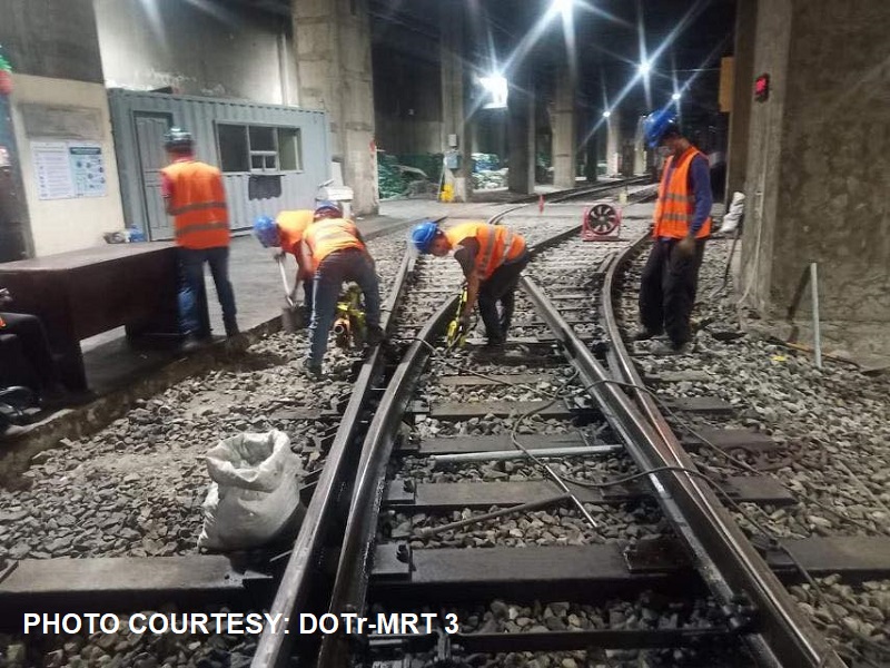 Wooden rail slipper sa riles ng MRT-3 depot sinimulan nang palitan