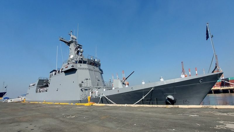 BRP Antonio Luna ng PH Navy nakadaong sa South Harbor sa Maynila