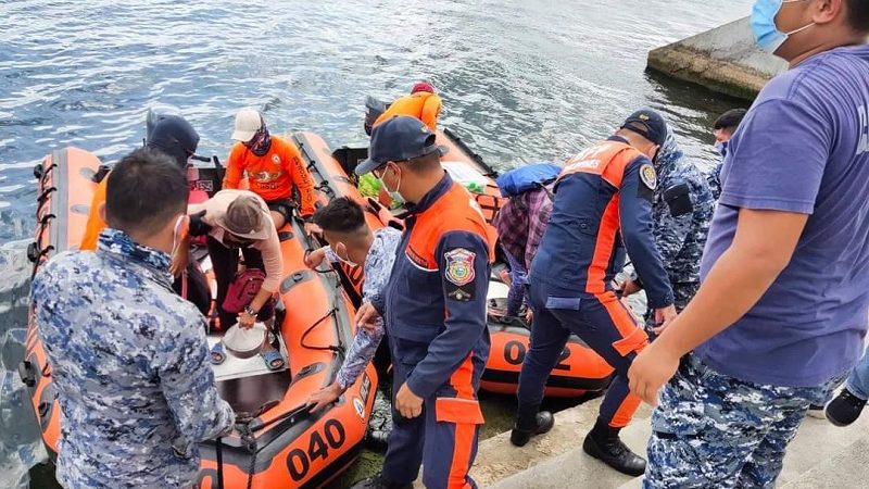 Mga residente sa Taal Volcano Island inilikas dahil sa pagtaas ng seismic activity sa Bulkang Taal