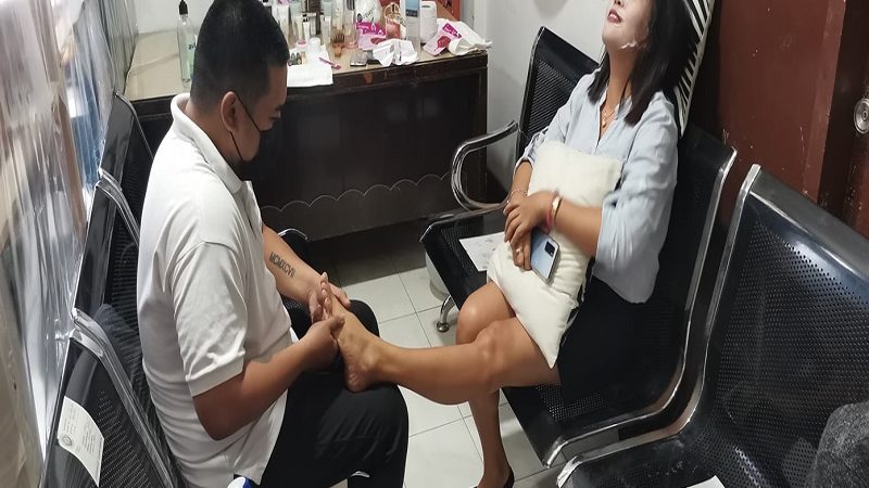 LOOK: Mga babaeng nagparehistro sa Comelec Liloan, Cebu tumanggap ng bonggang ‘pampering’