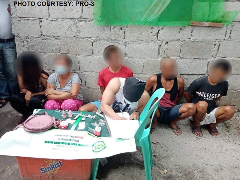 Drug den sa Mabalacat, Pampanga nabuwag ng PDEA at PNP; 5 ang arestado