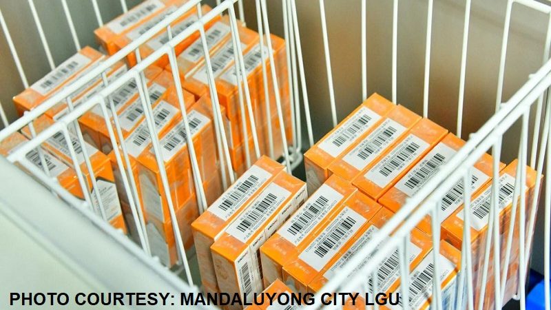 300 doses ng bakuna kontra COVID-19 natanggap na ng Mandaluyong City Medical Center