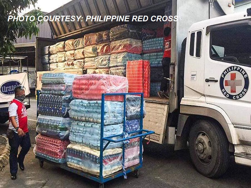 LOOK: Red Cross nakatanggap ng 2,000 mattresses; gagamitin para sa mga isolation facility