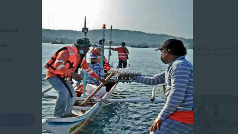 75 mangingisda naabutan ng tulong sa Floating Community Pantry ng PCG