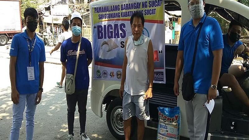 20 katao na nagpabakuna kontra COVID-19 sa Muntinlupa City nagwagi ng kalahating kaban ng bigas sa raffle