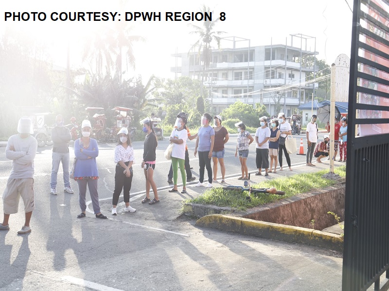 DPWH nagtayo ng community pantry sa Leyte