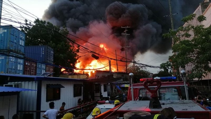 Residential area sa Port Area, Manila tinupok ng apoy.