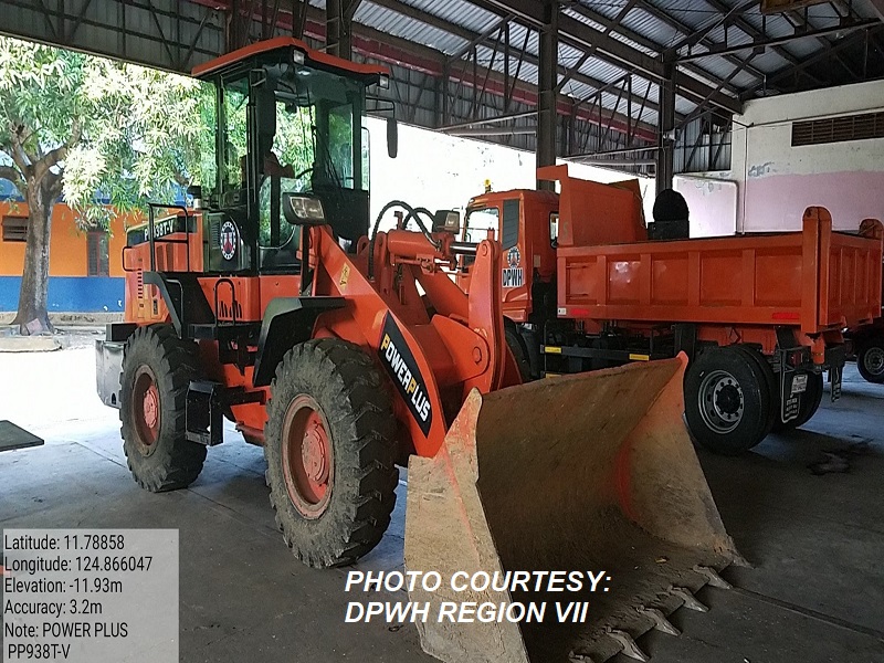 Mga tauhan at heavy equipment ng DPWH handa nang i-deploy sa mga lugar na tatamaan ng bagyong Dante sa Region 8