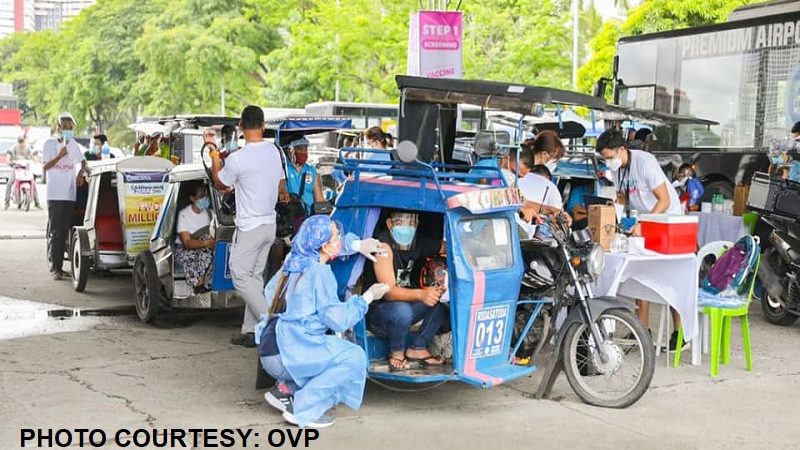 Mahigit 2,000 TODA drivers at GRAB Food Delivery drivers nabakunahan sa Vaccine Express ng OVP sa Maynila