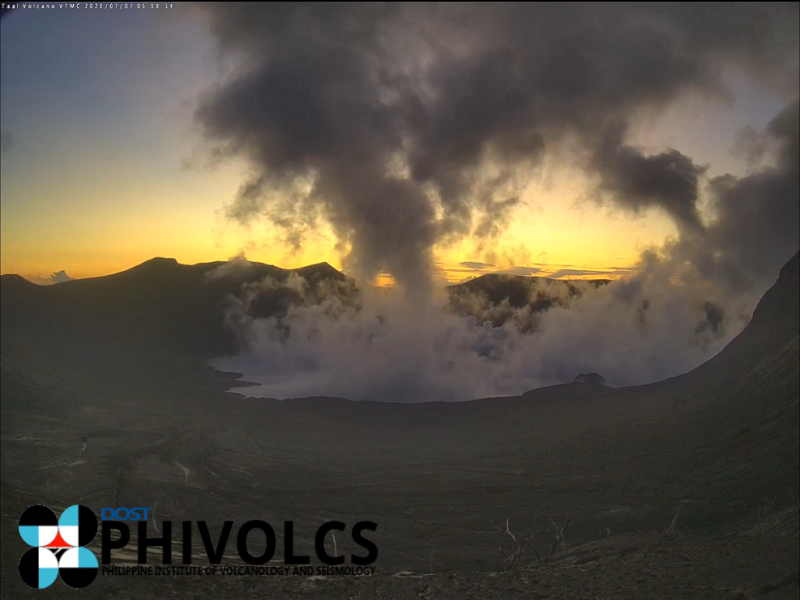 Taal Volcano muling nagkaroon ng phreatomagmatic eruption kaninang 11:56 ng umaga