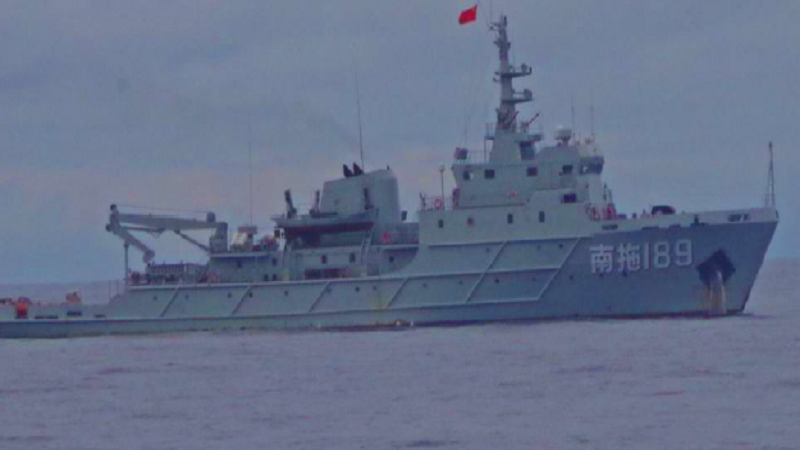 BRP Cabra ng Coast Guard napaalis ang isang Chinese Navy Warship sa Marie Louise Bank