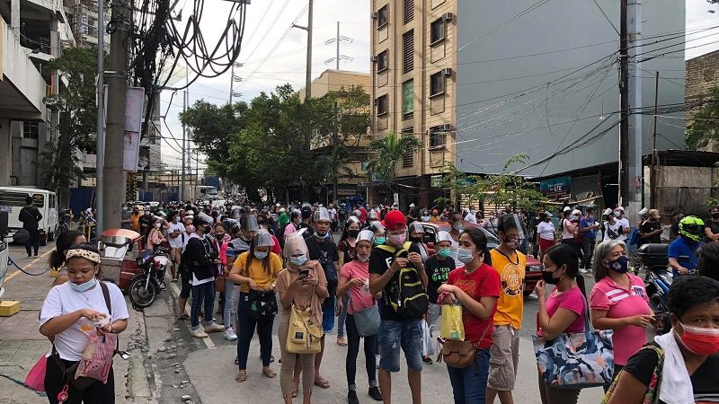 Mahigit 20,000 katao dumagsa sa mga vaccination site sa Maynila; Bakunahan ngayong araw sa SM San Lazaro kinansela