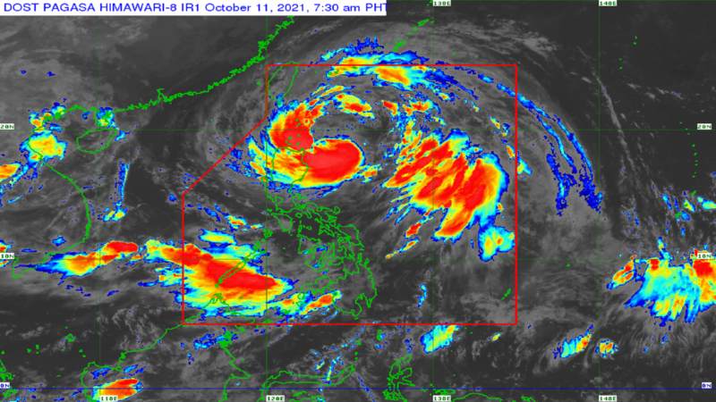 Tropical Storm Maring bahagyang bumagal; Signal No. 2 nakataas pa rin sa ilang bahagi ng Northern Luzon