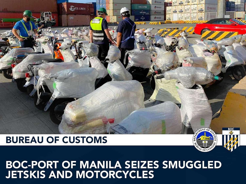 Smuggled na mga jetski at motorsiklo nakumpiska ng Customs