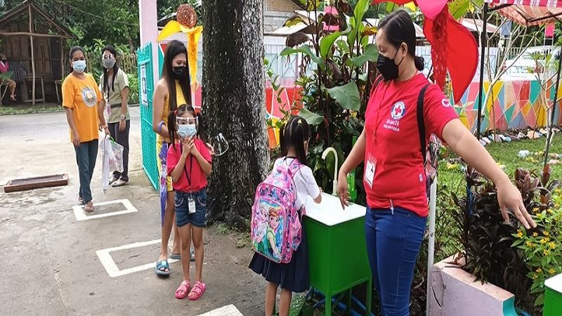 23,000 na pulis ipakakalat sa pagbubukas ng klase sa Lunes