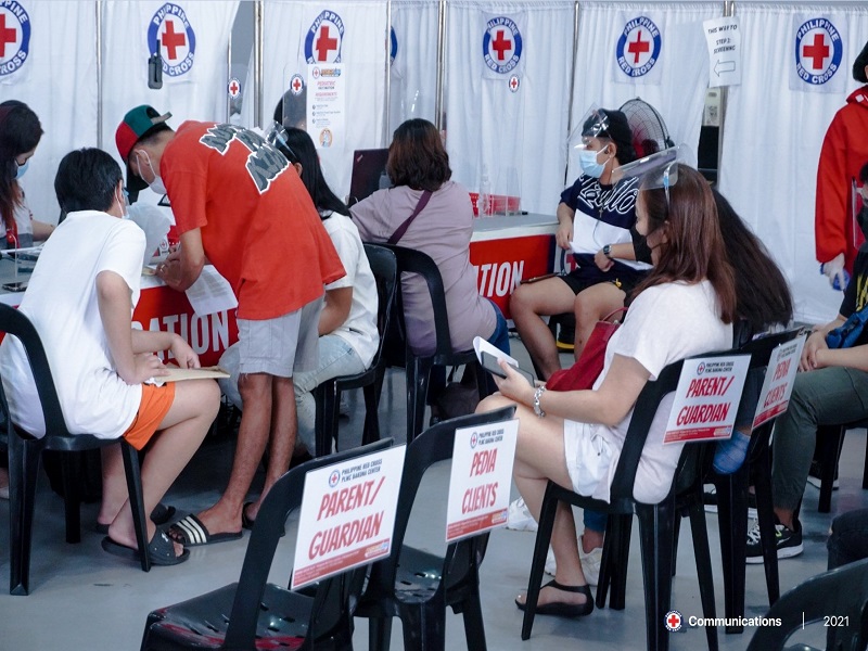 Red Cross sinimulan na rin ang pagbabakuna sa mga edad 12 hanggang 17