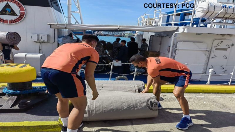 BRP Tubbataha nakarating na sa Central Visayas lulan ang mga relief supplies para sa Bohol