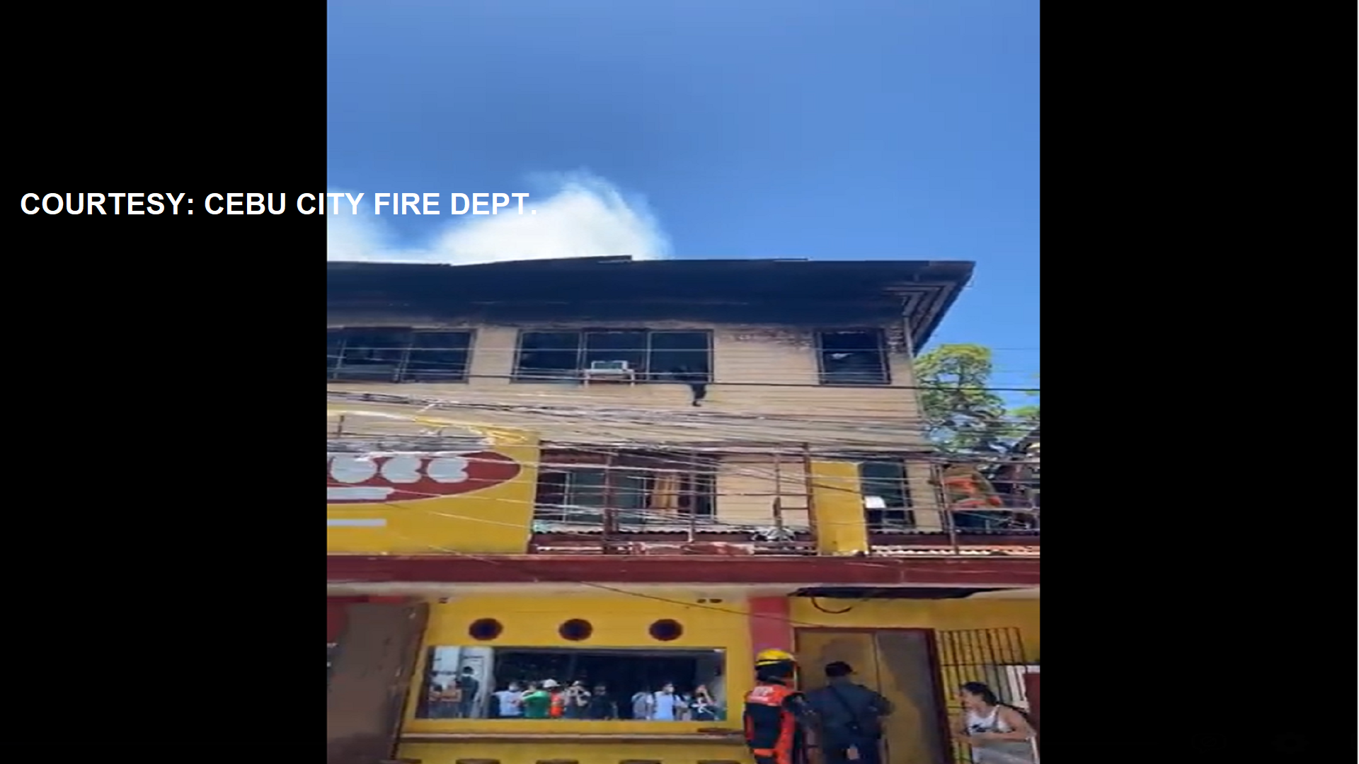 Dalawang palapag na boarding house sa Cebu City tinupok ng apoy