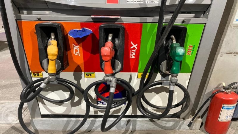 Presyo ng gasolina bababa ng P2 kada litro; diesel may bawas na 50 centavos kada litro