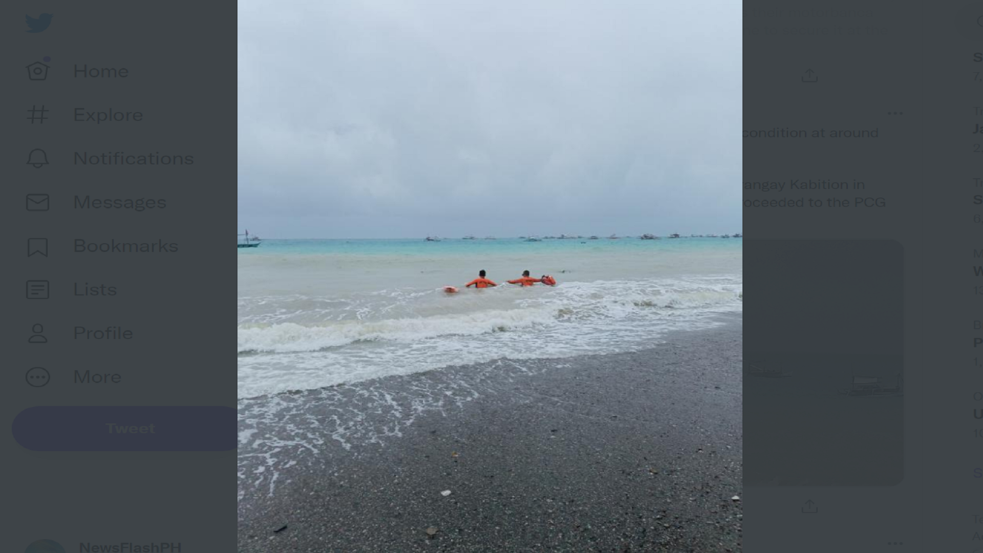 Dalawang mangingisda nailigtas ng Coast Guard sa Sarangani