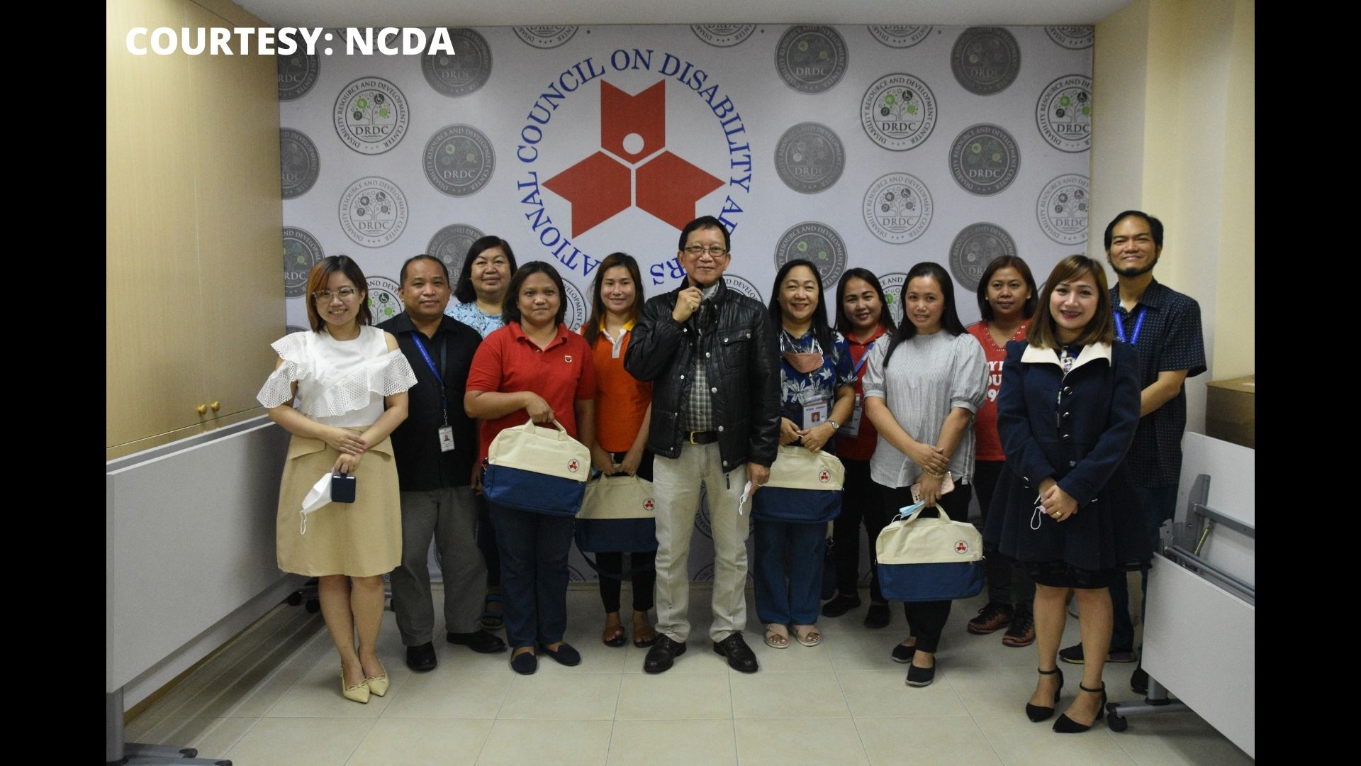 Students with disabilities bumisita sa tanggapan ng National Council on Disability Affairs