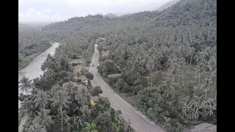 PNP nagpakalat ng mga tauhan sa mga lugar na apektado ng pagputok ng Mt. Bulusan para maiwasan ang insidente ng looting