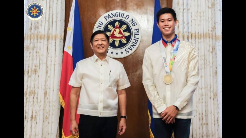 Pinoy pole vaulter na si EJ Obiena nag-courtesy call kay Pangulong Marcos