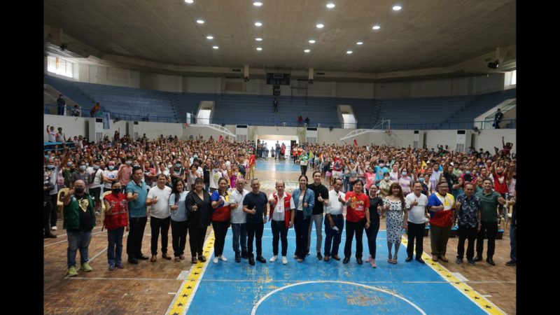 Mga pamilyang nasunugan sa Mandaue City tumanggap ng family food packs mula sa DSWD