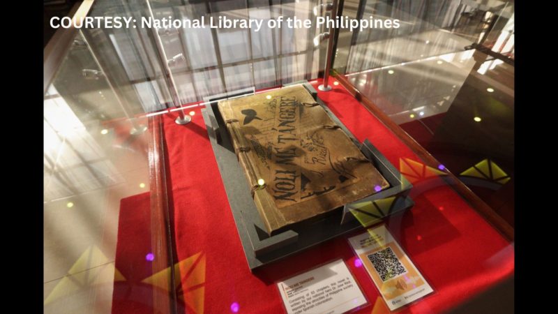 Orihinal na kopya ng Noli Me Tangere at El Filibusterismo naka-display sa National Library