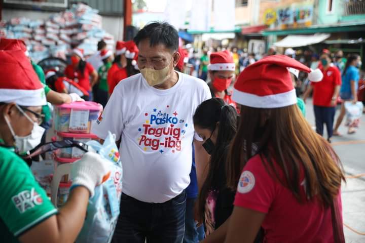 Residente ng Barangays Lower Bicutan at Hagonoy nakatanggap na ng Pamaskong Handog packages 