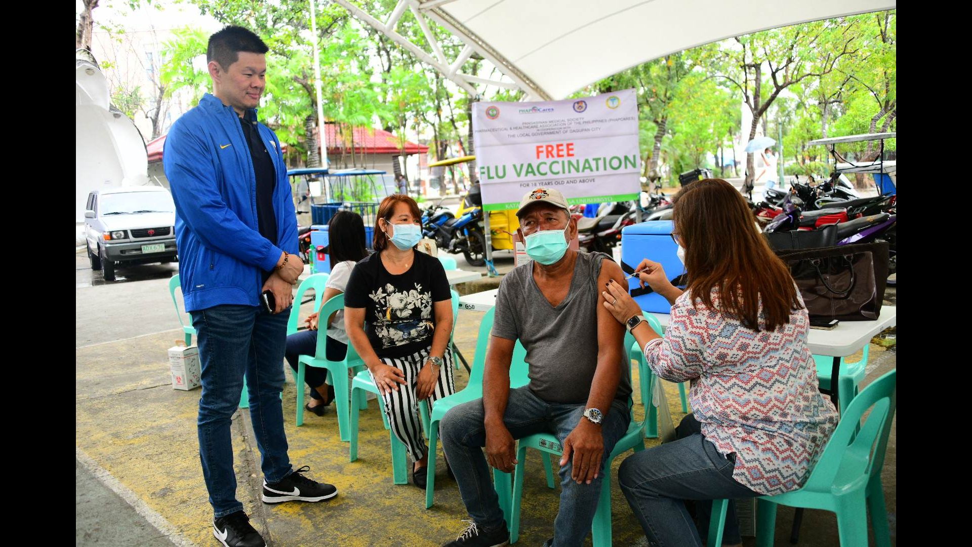 Mga residente ng Dagupan City nakatanggap ng libreng flu vaccine