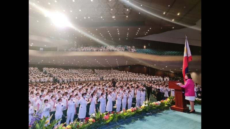 Face-to-face mass oathtaking para sa mga bagong nurse isinagawa sa PICC