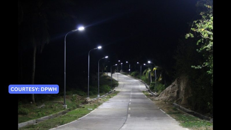 DPWH naglabas ng standard design sa solar-powered lights na ilalagay sa mga national road