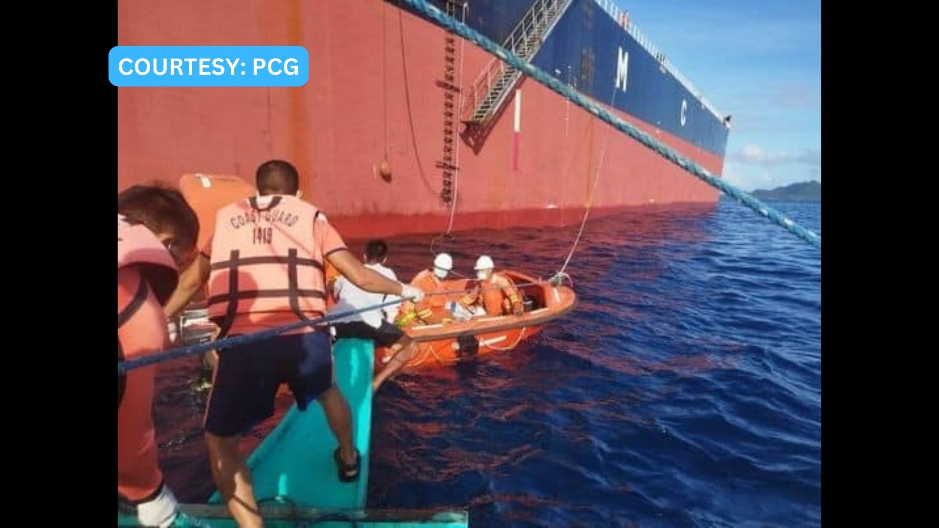 Chinese na crew ng isang barko inilikas ng Coast Guard matapos makaranas ng mild stroke