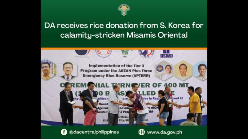 400 metric tons ng bigas na bigay ng South Korea ipinamahagi sa mga residente sa Misamis Oriental