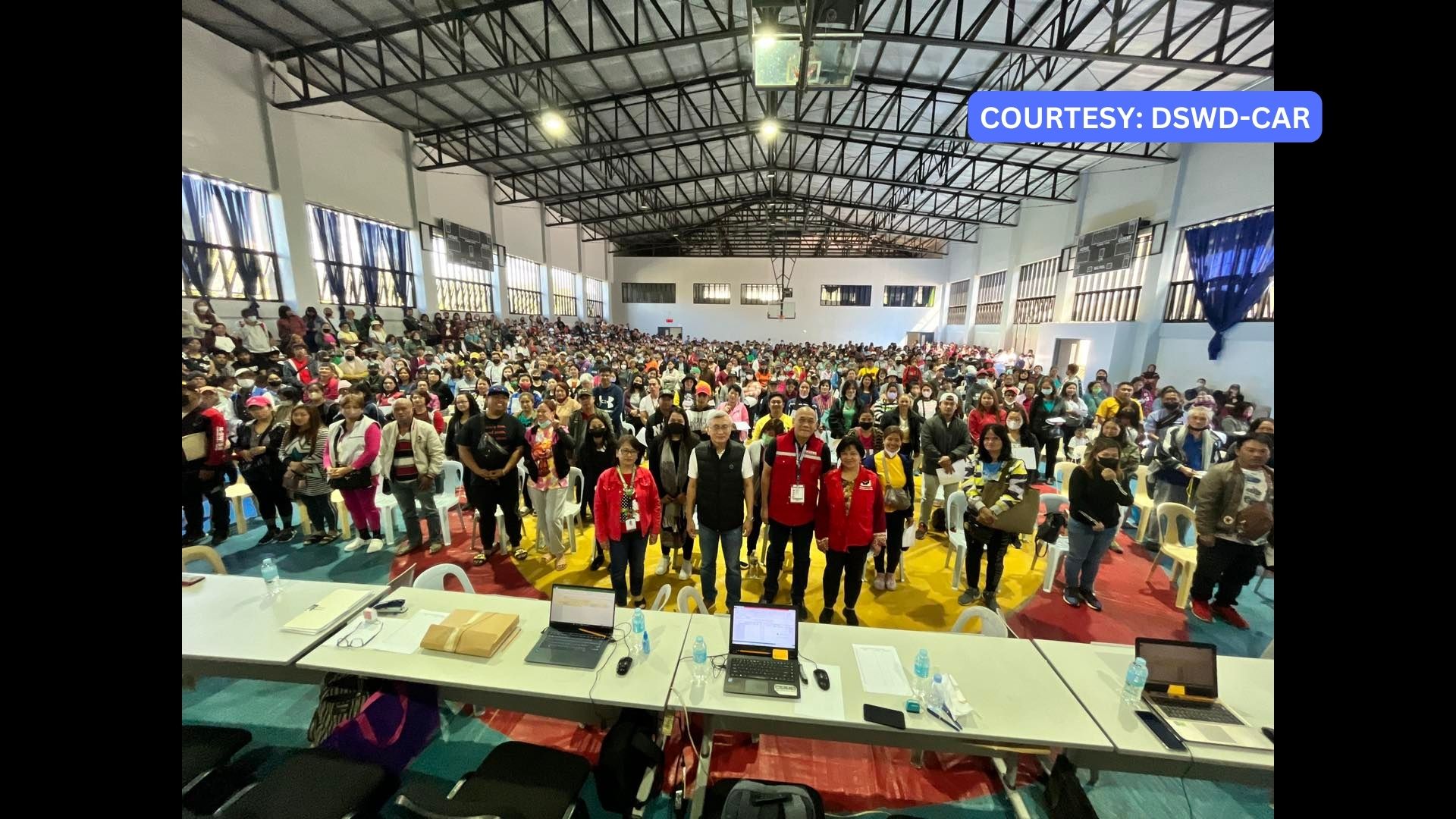 1,400 na indibidwal na naapektuhan ng sunog sa Baguio City Market, tumanggap ng tulong mula sa DSWD