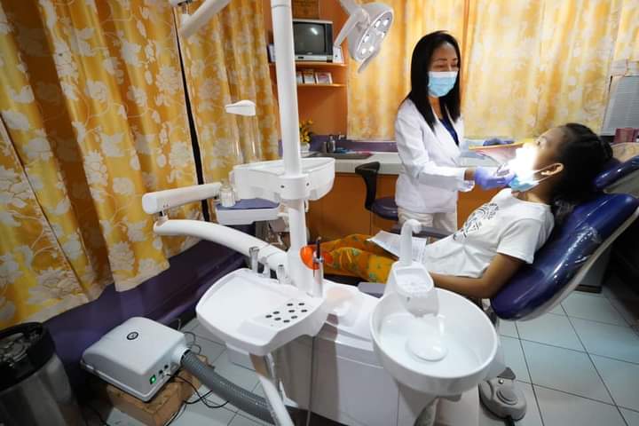 Mga bagong dental equipment para sa mga taga-Las Piñas 