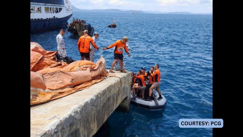 4 na crew ng lumubog na tugboat sa Surigao nailigtas ng Coast Guard