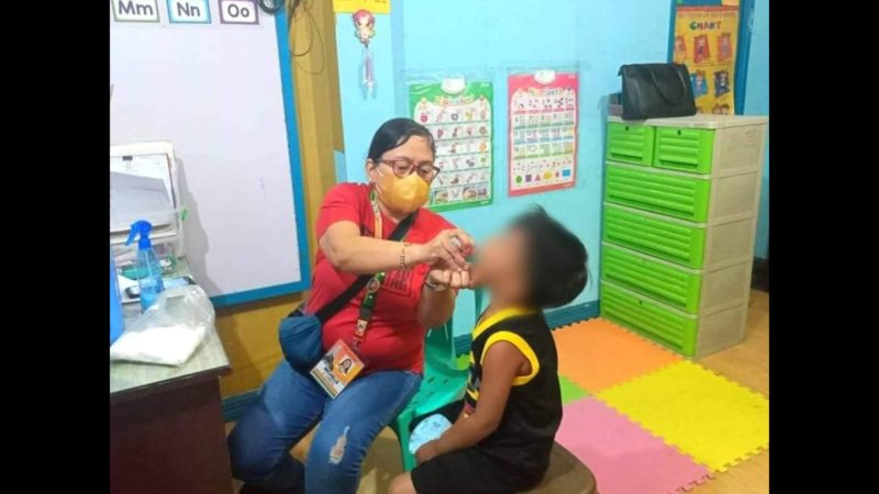 Sa unang linggo ng ‘Chikiting Ligtas’ vaccination campaign sa Caloocan, mahigit 57,000 a mga bata ang nabakunahan